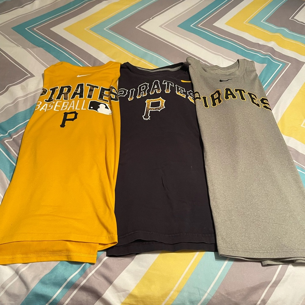 Men’s Nike pirates shirts